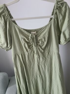 Jessica Simpson Sage Green Dress w/ Puff Sleeves
